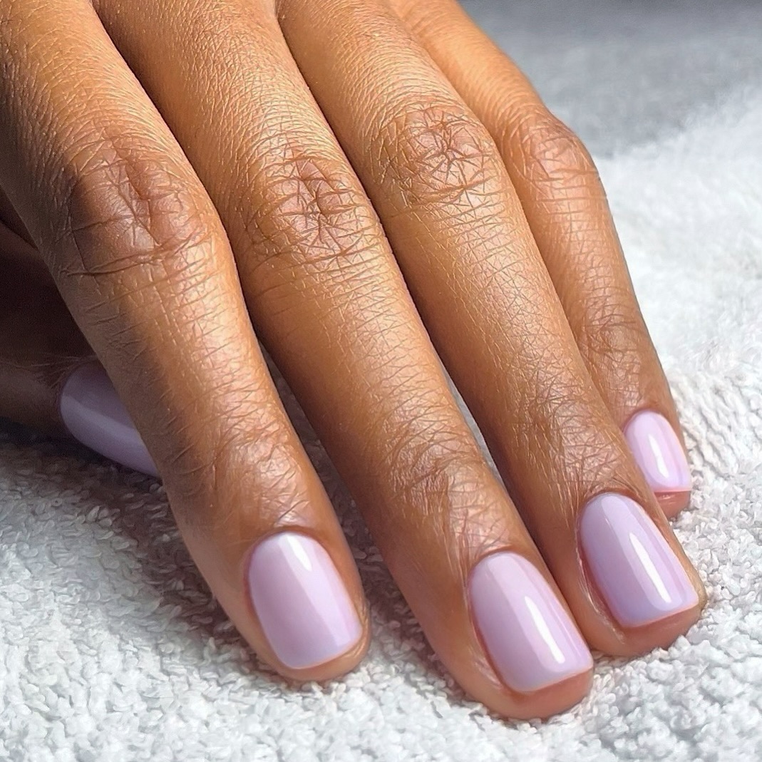 A milky lilac manicure.