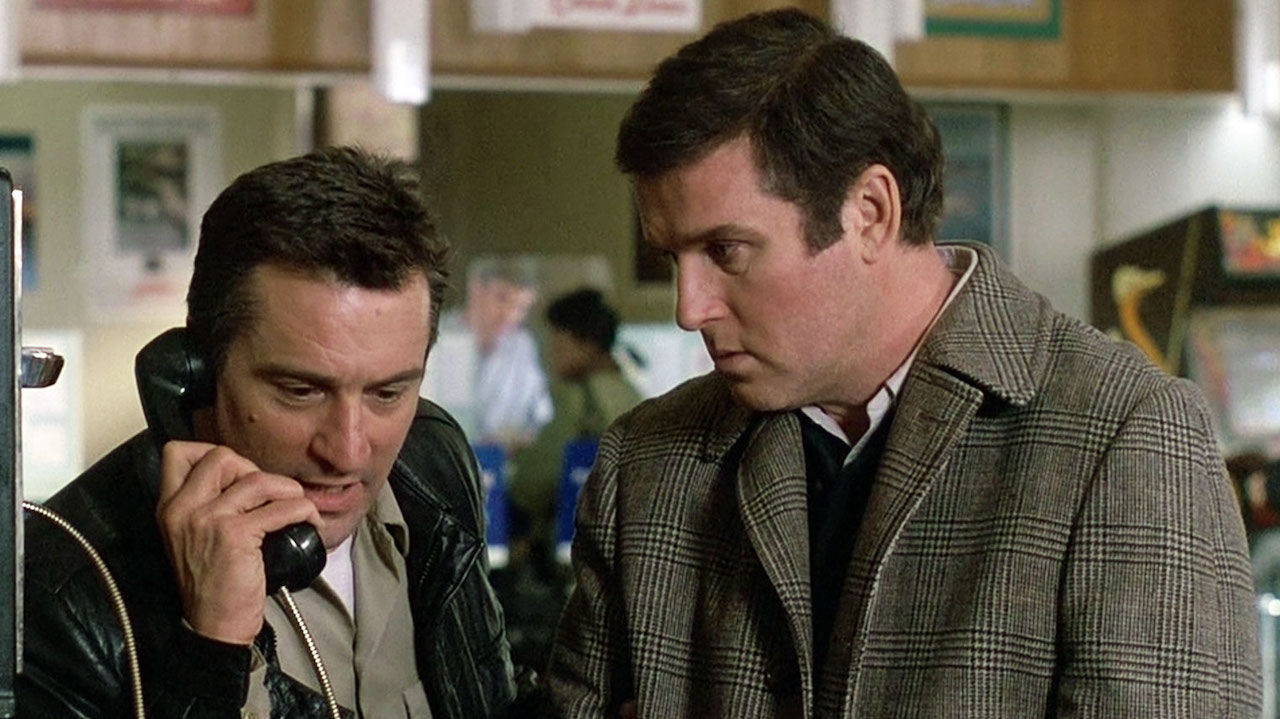 Robert DeNiro on the phone in Midnight Run