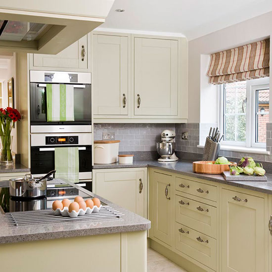 kitchen with cooking area and egg