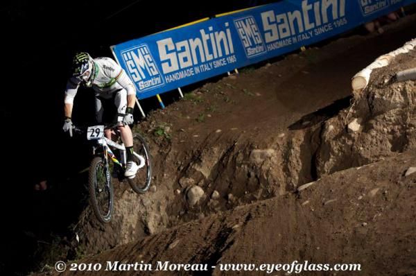 Jared Graves (Australia) on his way to silver