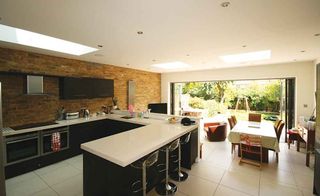 Contemporary kitchen-diner extension