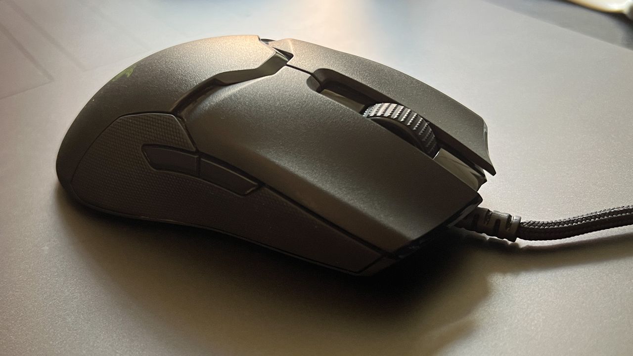 Razer Viper gaming mouse