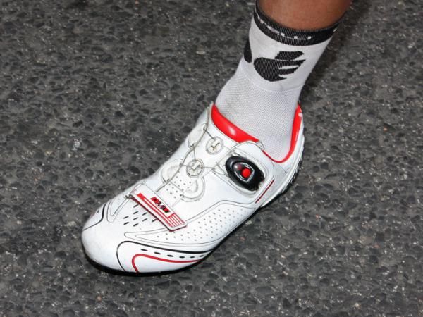 Brett Lancaster's (Cerv&eacute;lo Test Team) DMT Fusion shoes aren't custom but we're still intrigued by their RAM cable system.