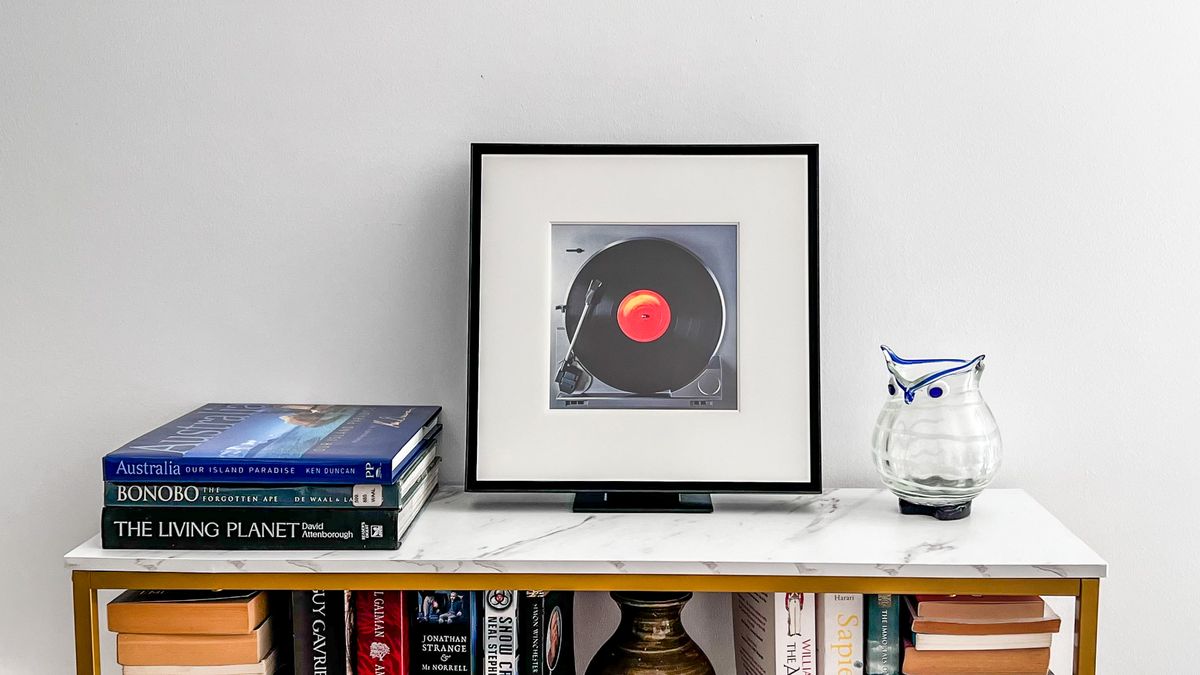 I spent six weeks listening to the Samsung Music Frame and it kept missing the beat