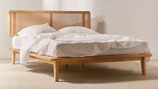 Marte on sale platform bed