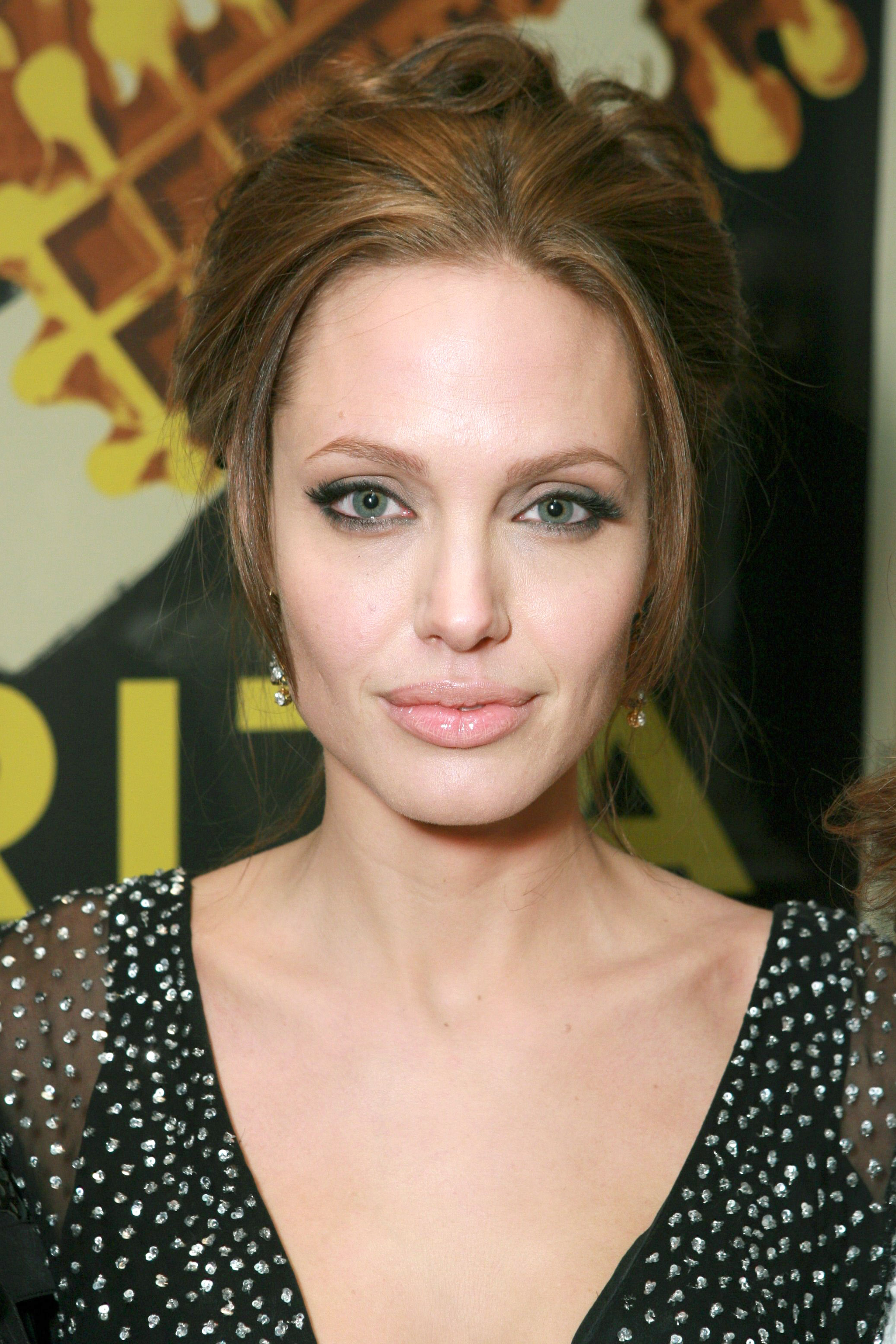 Angelina Jolie: Beauty evolution