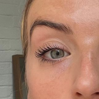 Sophie Cookson with Glossier Lash Slick on her lashes