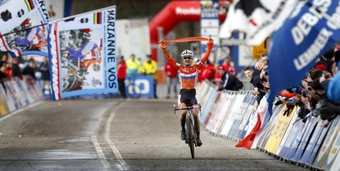 Marianne Vos (Netherlands) wins the world title