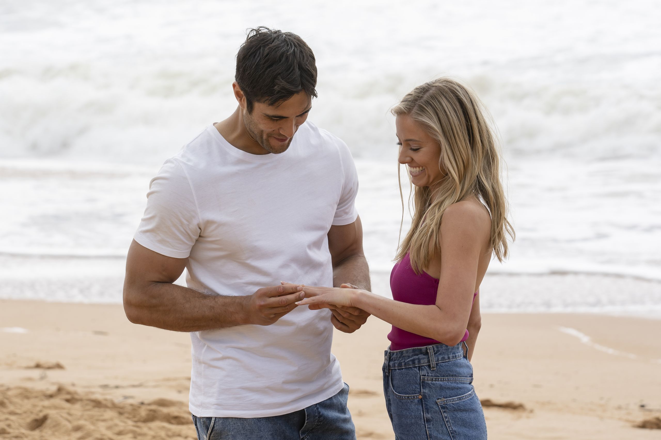 Home and Away spoilers: Is Felicity Newman bored of marriage | What to Watch