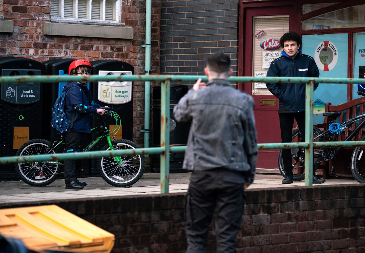 Coronation Street spoilers: Simon Barlow puts Sam in danger!