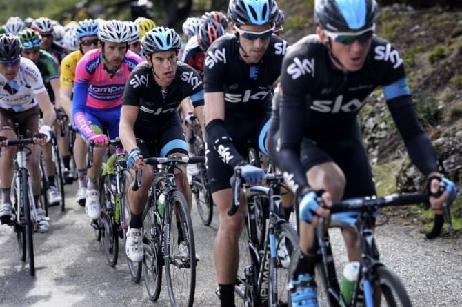 Team Sky sets a brisk tempo on the front