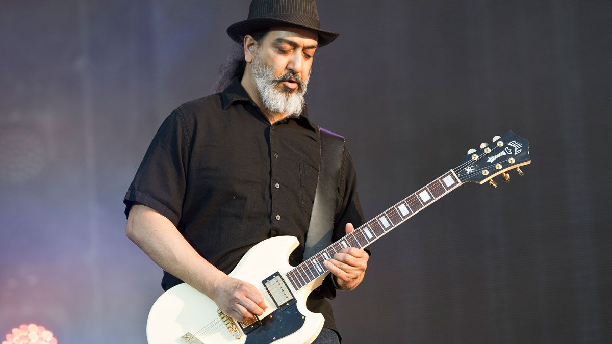 Kim Thayil of Soundgarden performs live