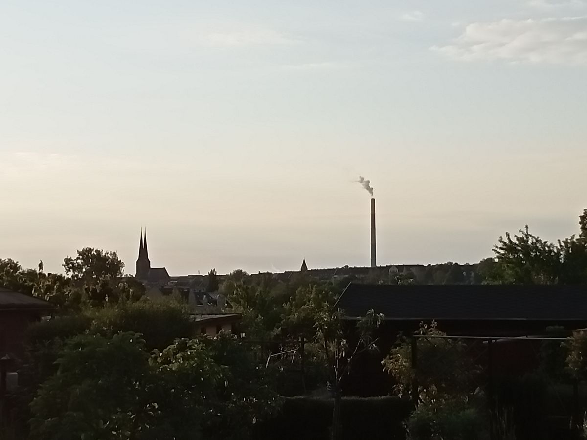 Der "Lulatsch", eines der Chemnitzer Wahrzeichen: 3x Zoom