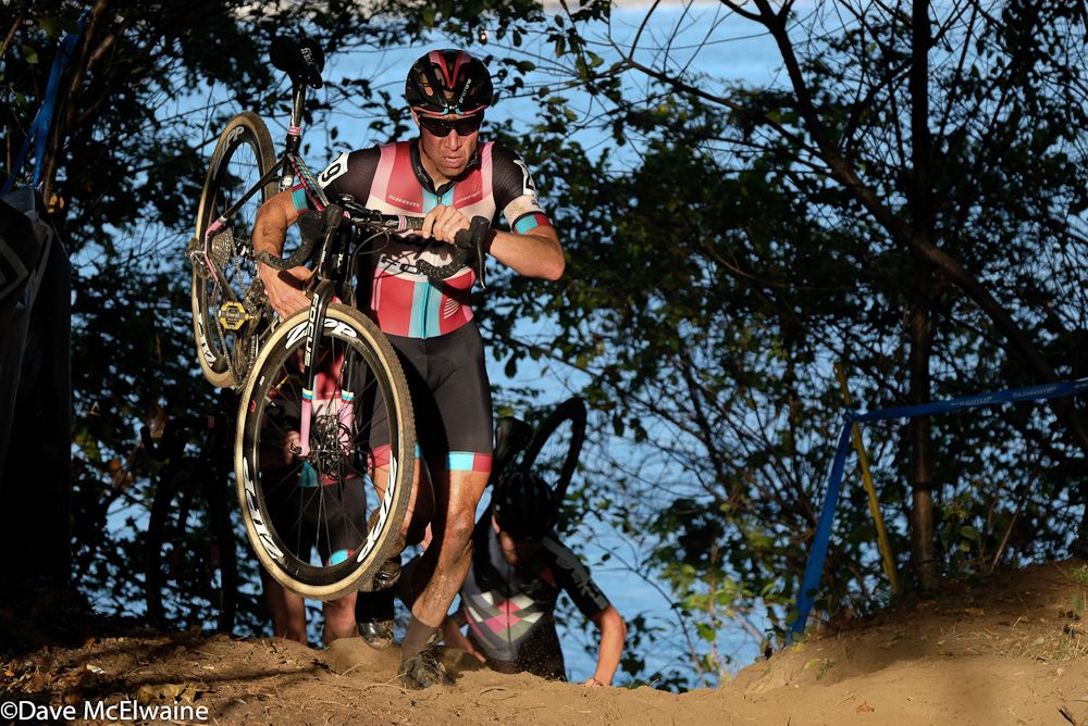 Jeremy Powers (Aspire Racing) at the front of the race next to the ocean