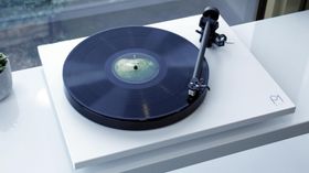 Rega Planar 1 Plus 