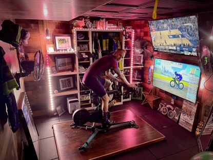 Zwift indoor online