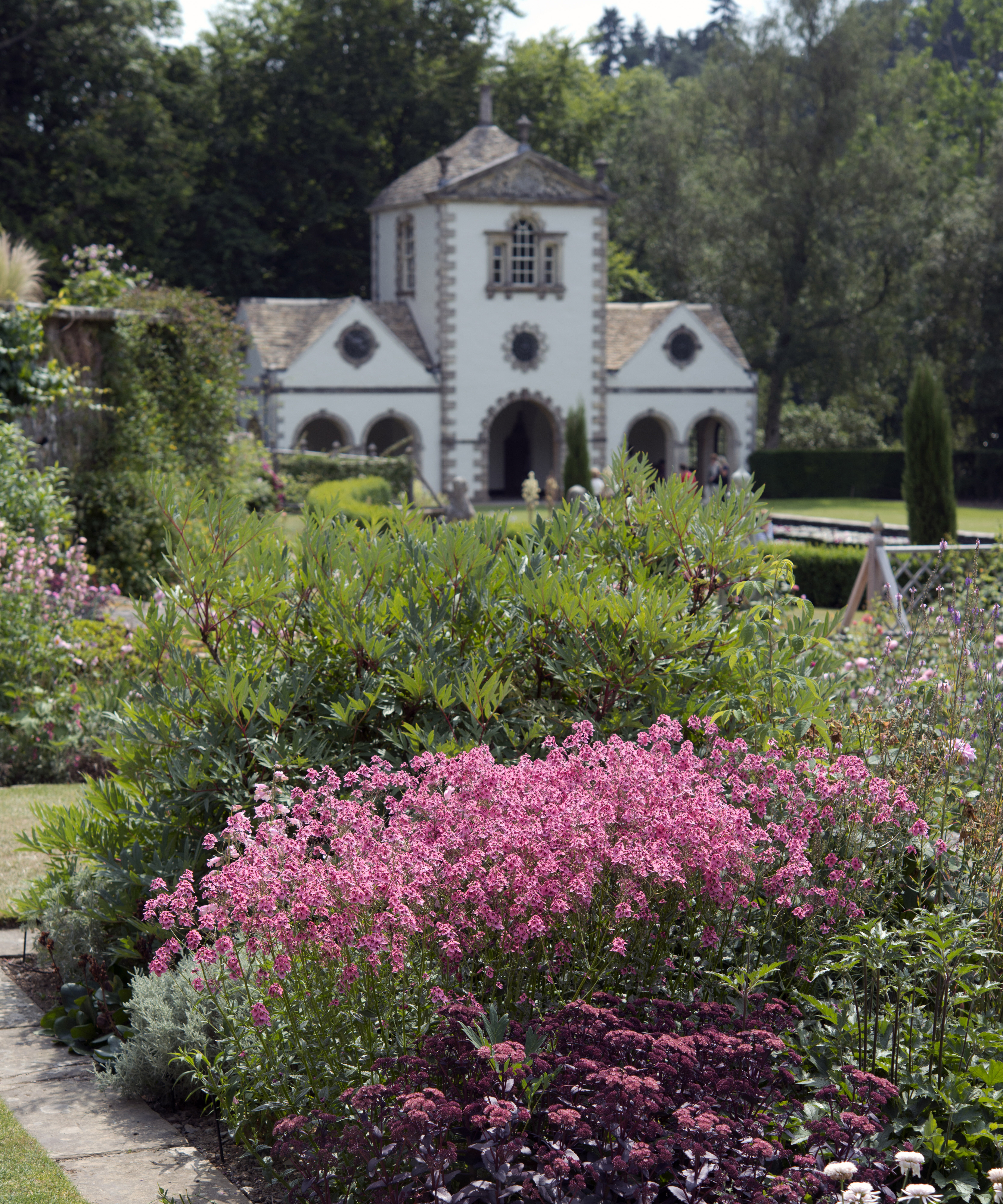 Iona McLaren – Bodnant Garden