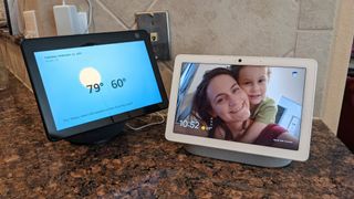 Echo Show 10 Nest Hub Max 3