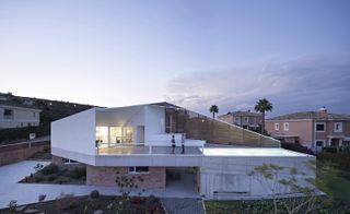 Architect Jose Luis Munoz Arq's House of the Winds