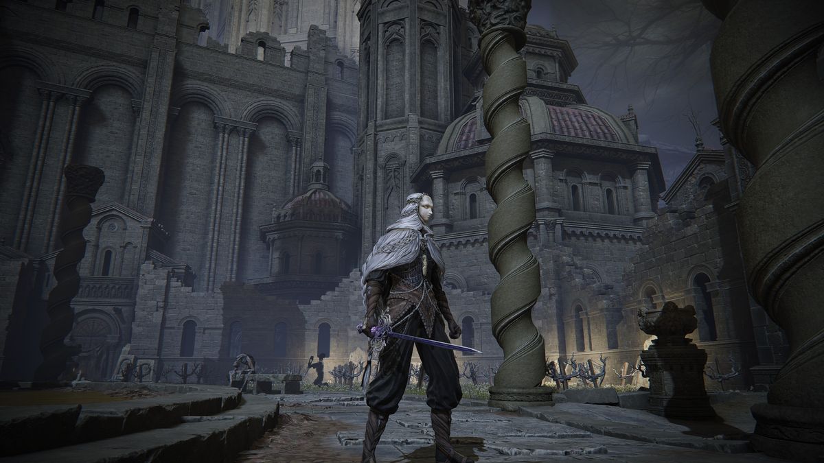 Elden Ring: Shadow of the Erdtree legendary weapons - Velvet Sword of St. Trina