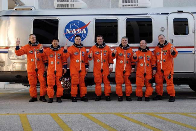 Endeavour Astronauts a Mix of Experience, Excitement