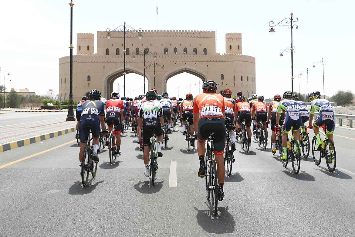 The Tour of Oman peloton on stage 1.