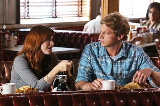 A still of Gretchen (Aya Cash) and Jimmy (Chris Geere) at a Silver Lake dinner, in 'You're The Worst.'