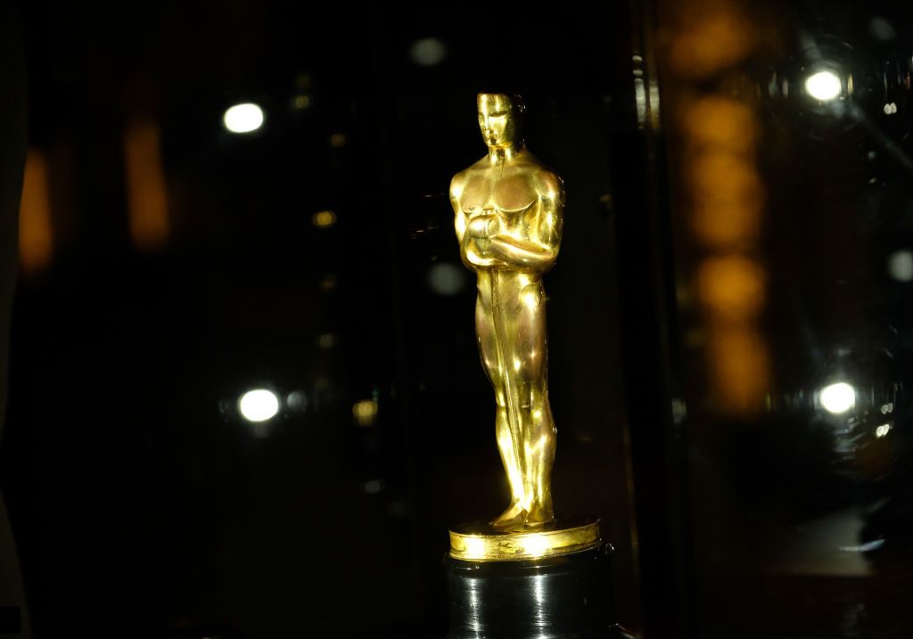 An Oscar statuette