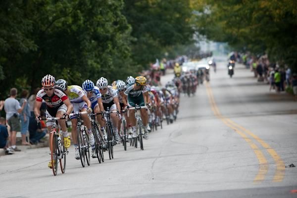 Tim Johnson (OUCH-Maxxis) strings out the bunch.