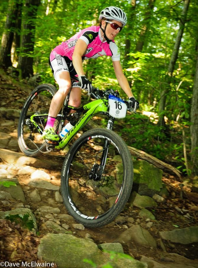 Vicki Barclay (Stans NoTubes) suffered a crash later in her run