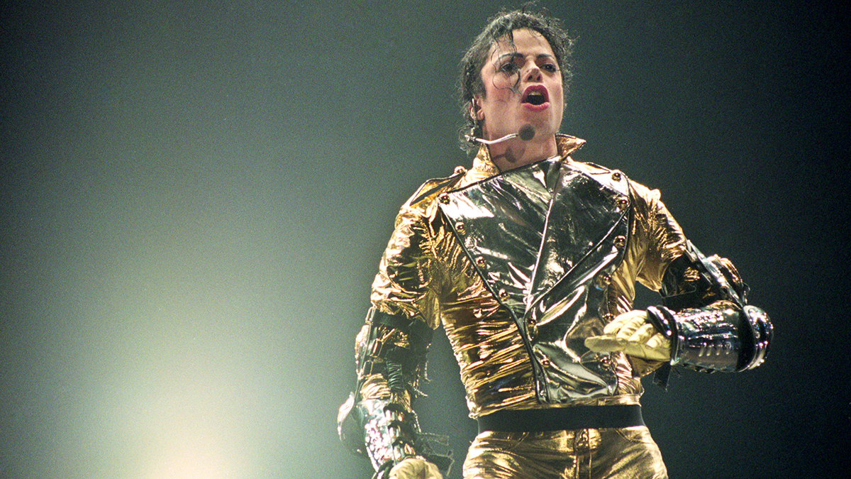 AUCKLAND, NEW ZEALAND - NOVEMBER 10: Michael Jackson performs on stage during is &quot;HIStory&quot; world tour concert at Ericsson Stadium November 10, 1996 in Auckland, New Zealand. (Photo by Phil Walter/Getty Images)