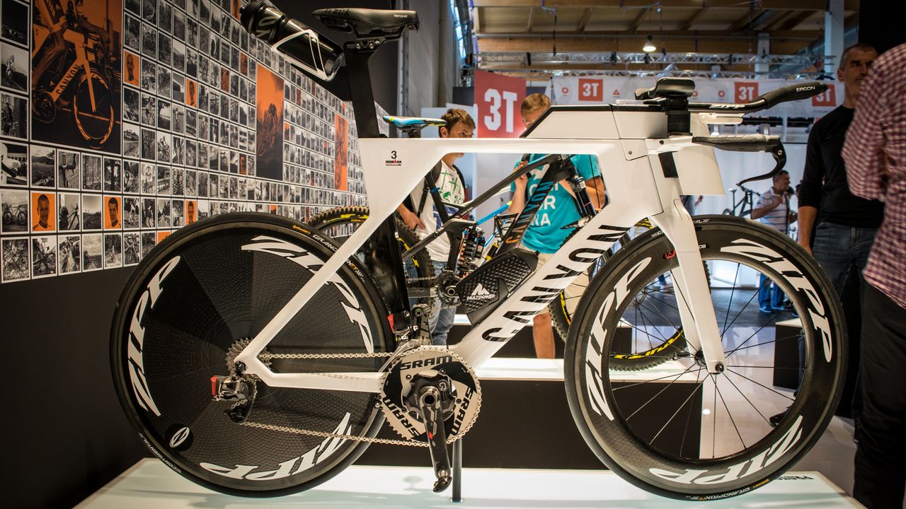 This new Canyon Speedmax has deeper UCI-illegal tubing than the regular Speedmax (Tom Ballard / Immediate Media)