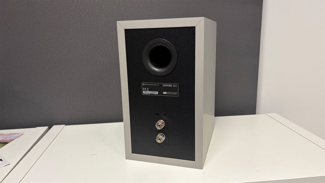 Wharfedale Diamond 12.1i HCP speaker package