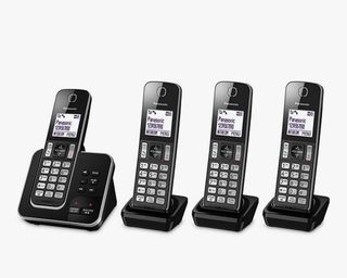 Gigaset FAMILY Plus A Trio - 3 Cordless DECT Phones With Answering Machine  - Elegant Design - Best Audio