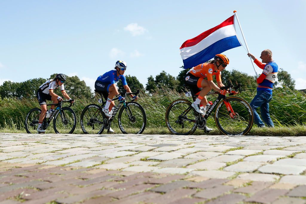 The lead trio of Pieters, Cecchini and Klein