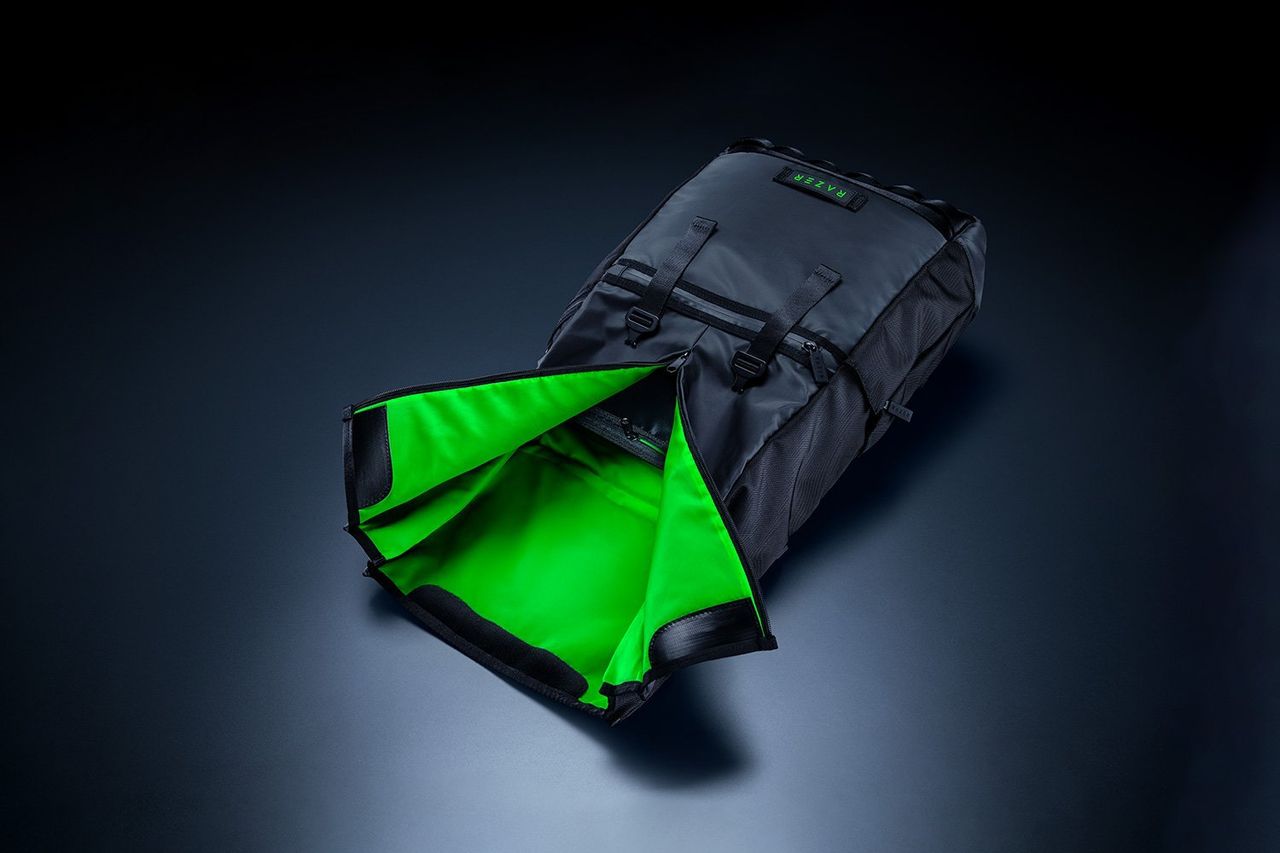 Razer Rolltop Bag Open