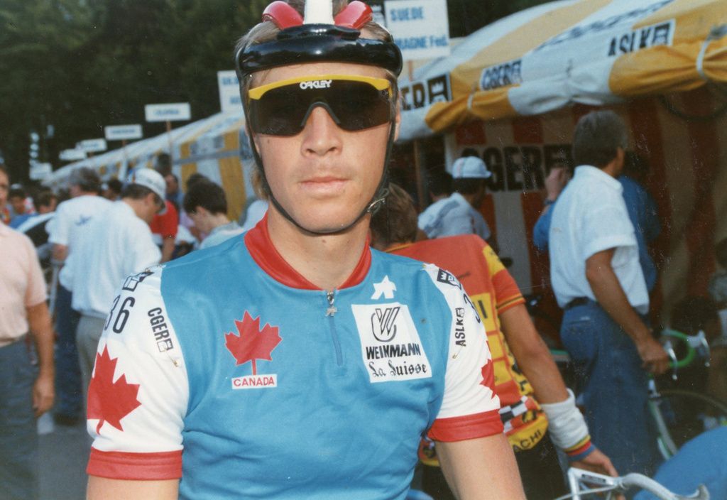 Steve Bauer of Canada before the 1998 Worlds. He would eventually be disqualified from the race