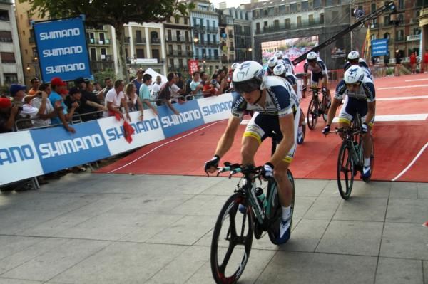 Vacansoleil DCM begin their team time trial