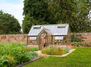 Hartley Botanic large bespoke greenhouse