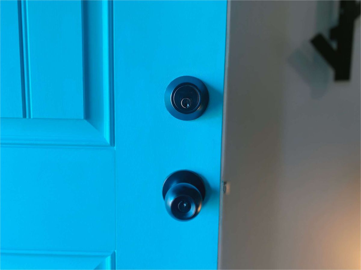 Level Lock Outside Deadbolt View