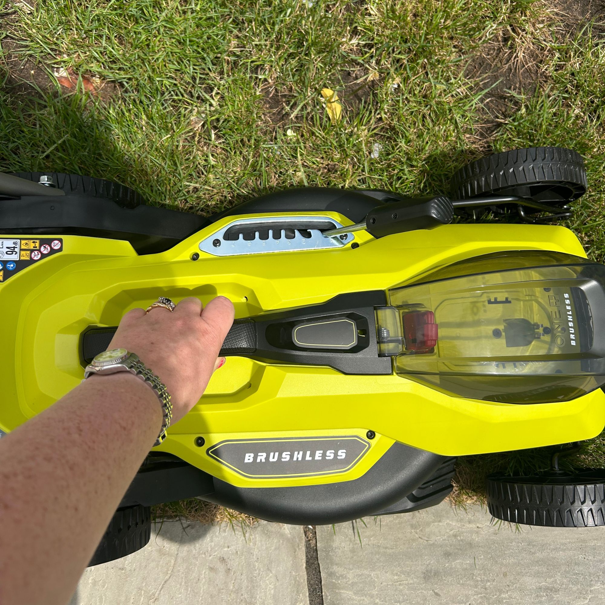 Ryobi lawnmower handle