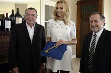 Marojallia, Adriana Karembeu, Bordeaux