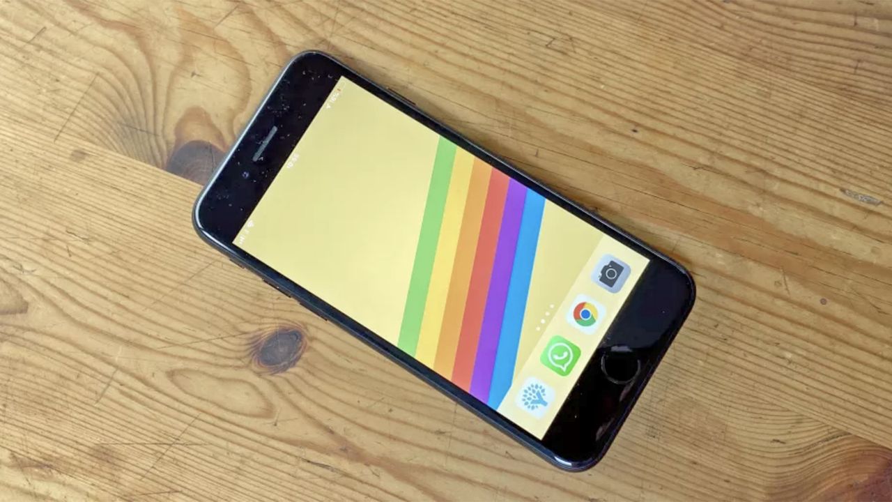 An iPhone SE 2020 from the front, on a table