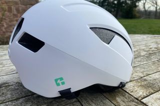 Image shows the LAZER CityZen KinetiCore bike helmet