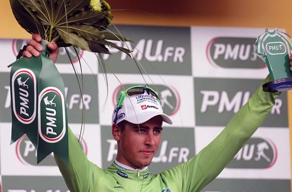 Peter Sagan (Liquigas-Cannondale) added to his points classification lead with a victory with his third victory of the Tour.