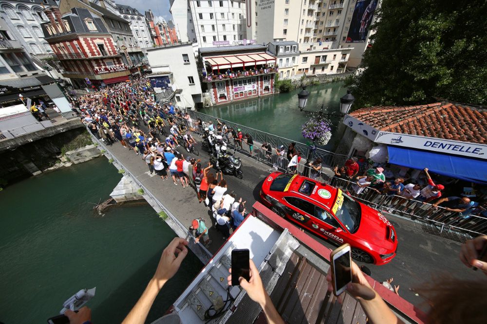 The stage started in Lourdes