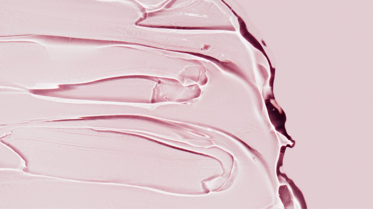 Best lube: Gel on a pink background