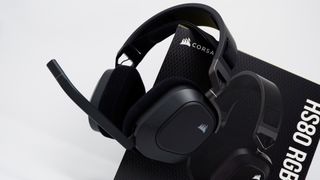 Corsair HS80 RGB Wireless gaming headset
