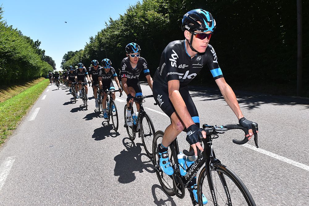 Chris Froome (Sky) did not wear the maillot jaune after Martin abandoned