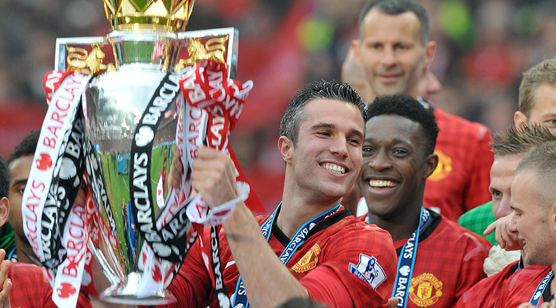 Robin van Persie 2012/13 lifts the Premier League title for Manchester United